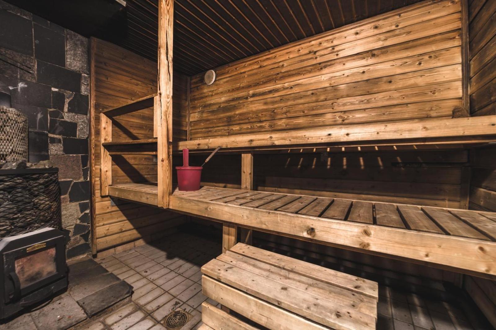 Jaemsaen Gasthaus Eksteriør billede