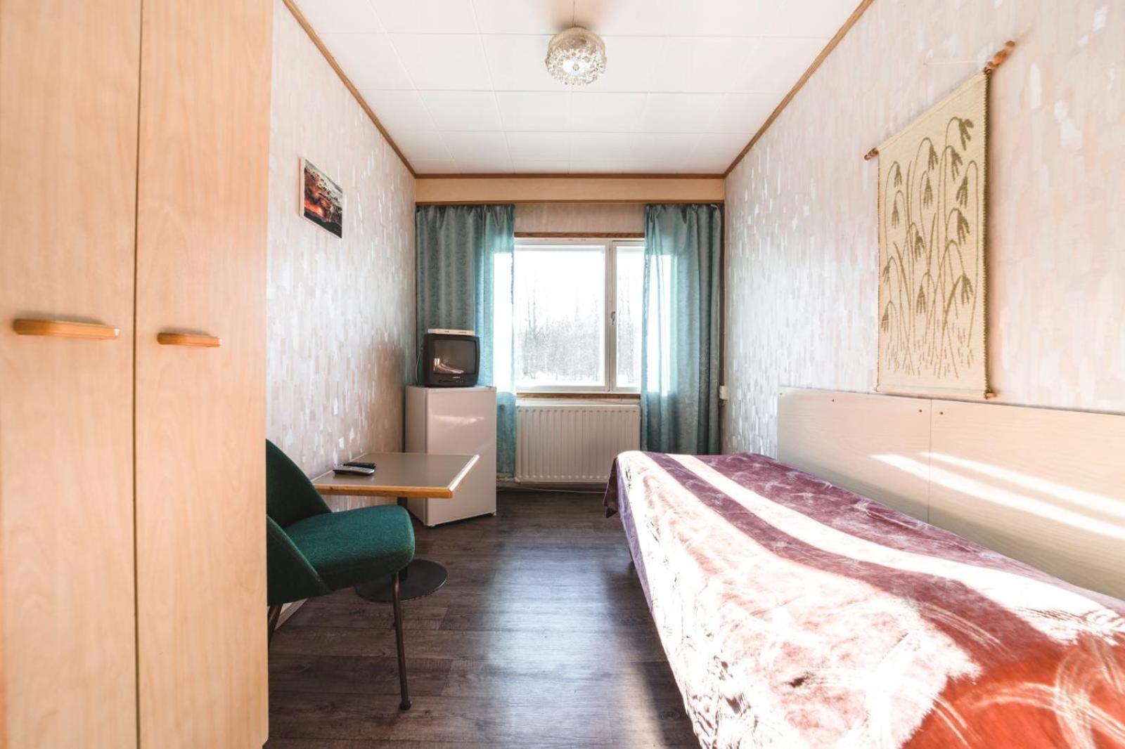 Jaemsaen Gasthaus Eksteriør billede