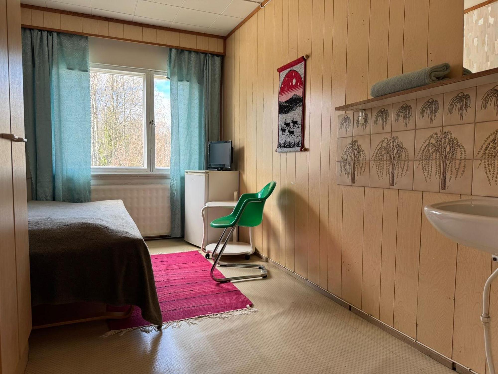 Jaemsaen Gasthaus Eksteriør billede