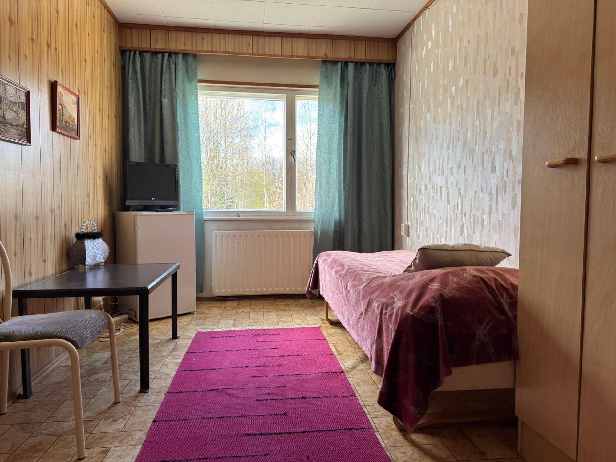 Jaemsaen Gasthaus Eksteriør billede