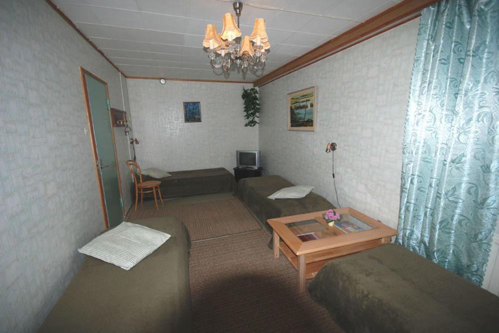 Jaemsaen Gasthaus Eksteriør billede